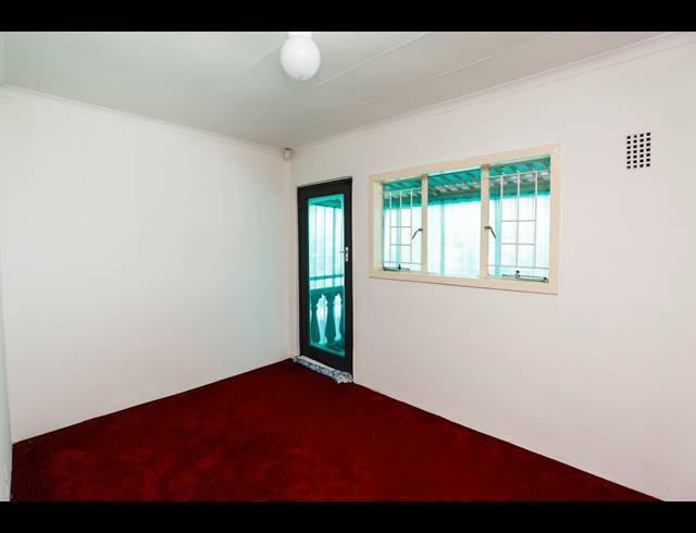 4 BEDROOM FREEHOLD FOR SALE IN NORTHCROFT